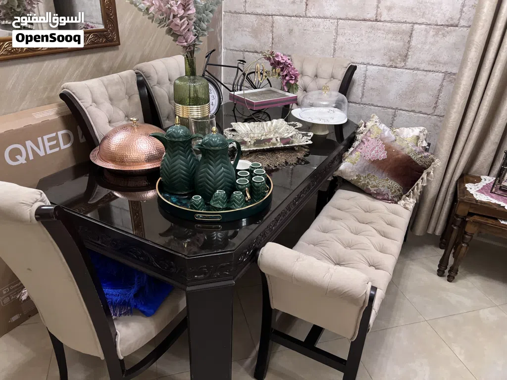 طاوله سفره بحاله الممتاز مع مراي محفره