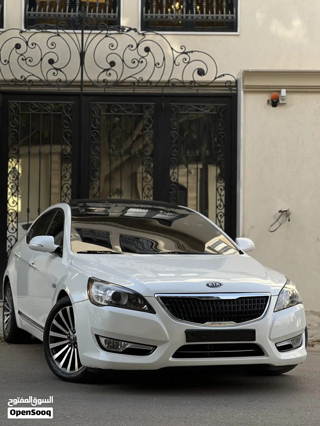Kia Cadenza Premium