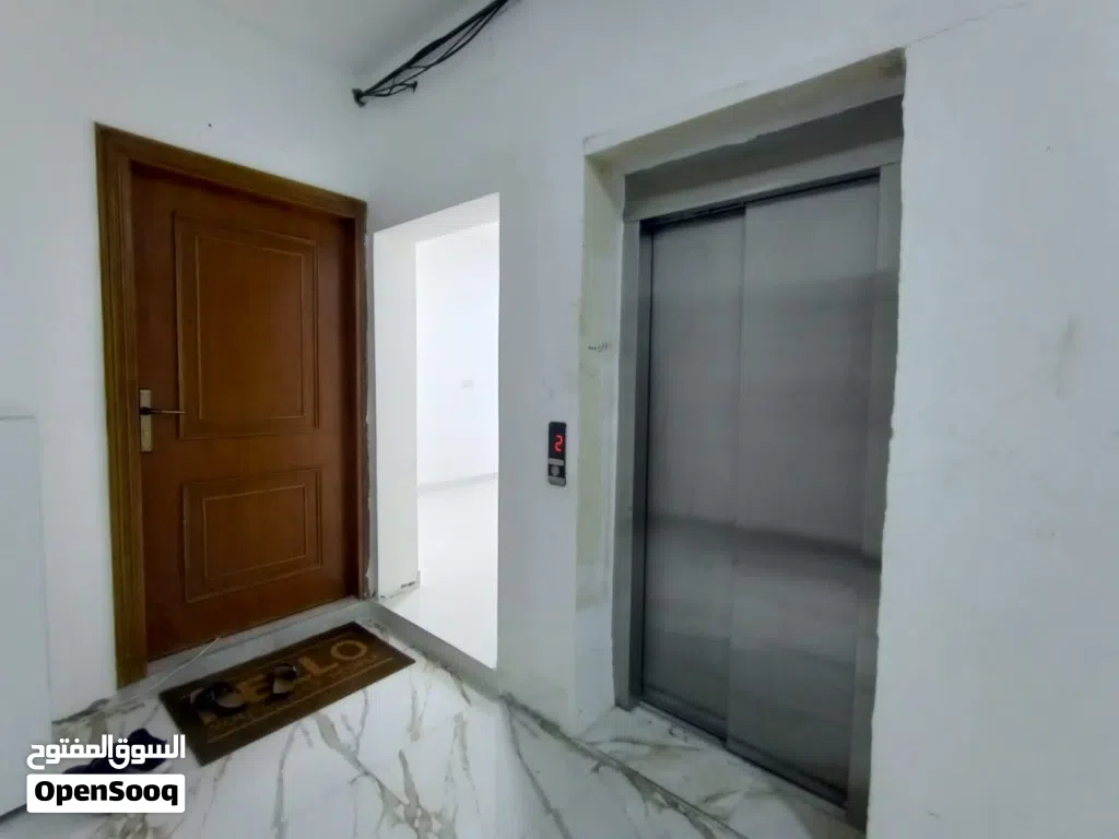 شقه في الساعي للايجار نظيفه وجديده ب700