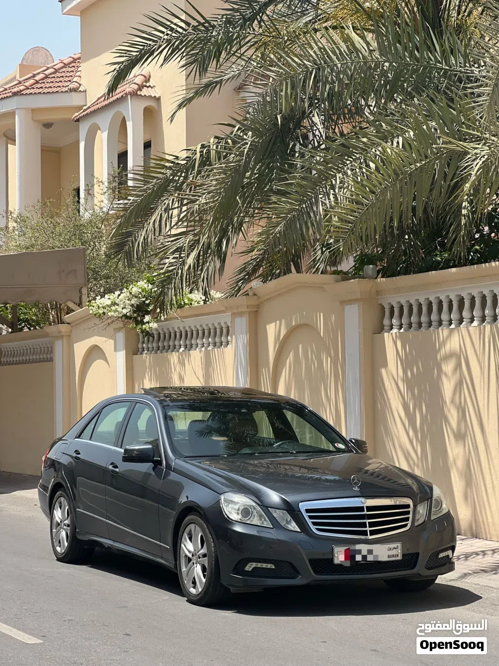 مرسيدس بنز الفئة-E E 300
