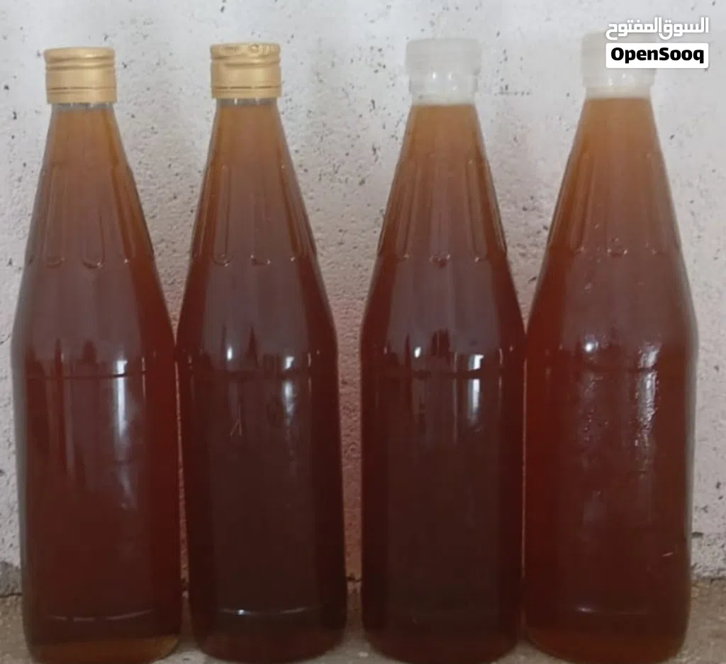 عسل الغاف و السدر بطعم نادر الكميه محدوده جدا يتوفر توصيل عن طريق المكاتب