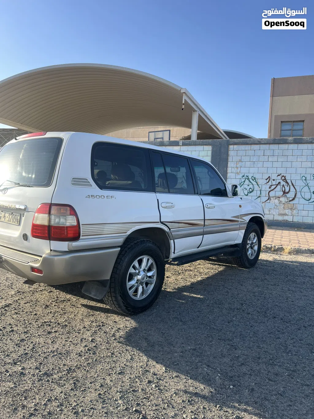 تويوتا لاند كروزر VX