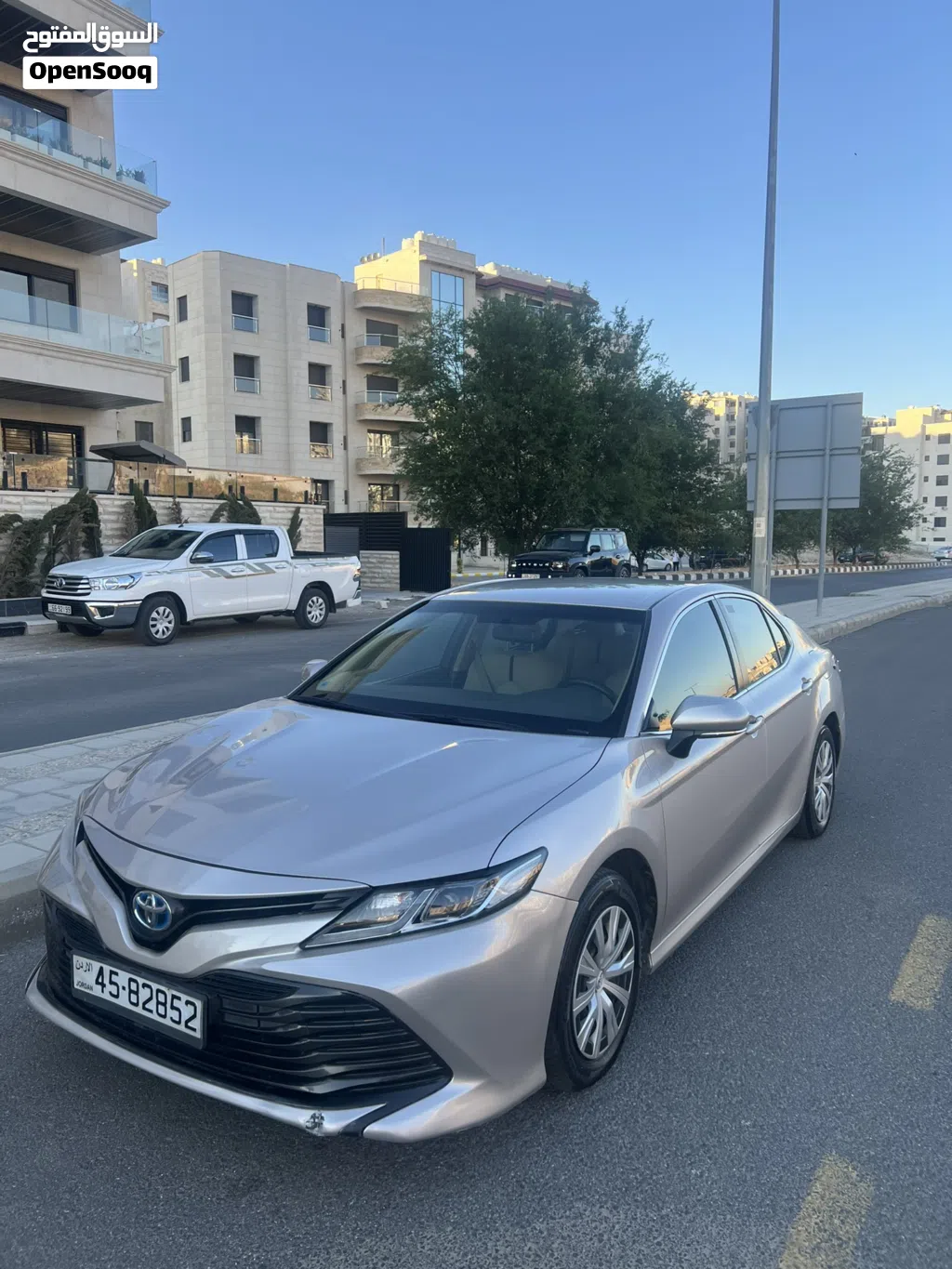 تويوتا كامري LE