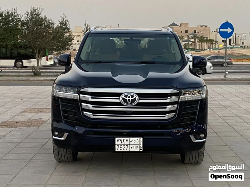 Toyota Land Cruiser GXR