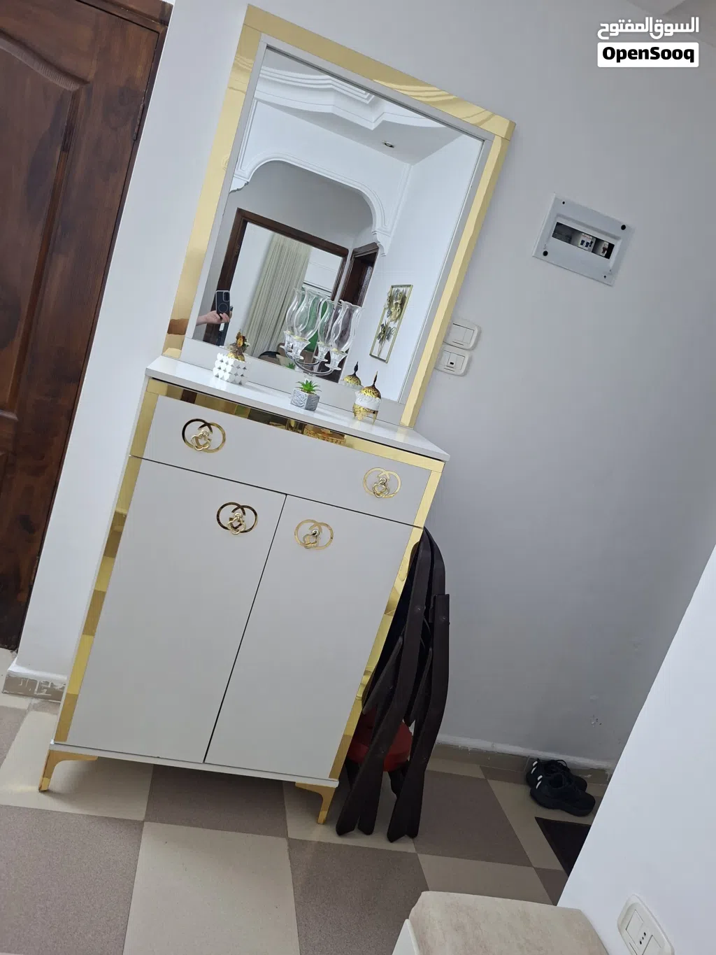 كنب وطاولات بيع