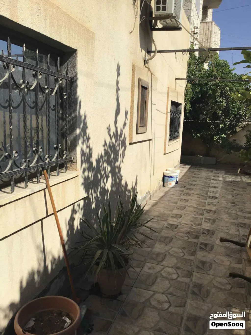 بيت مستقل ع الشارع الرئيسي