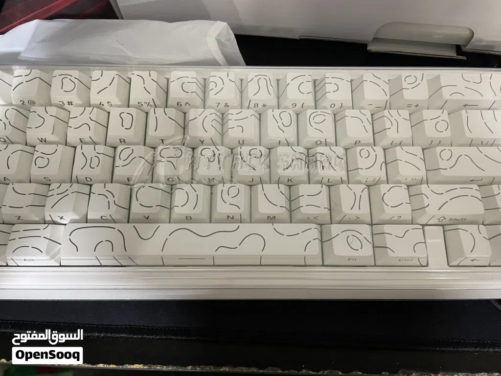 Keyboard shark attack معدل