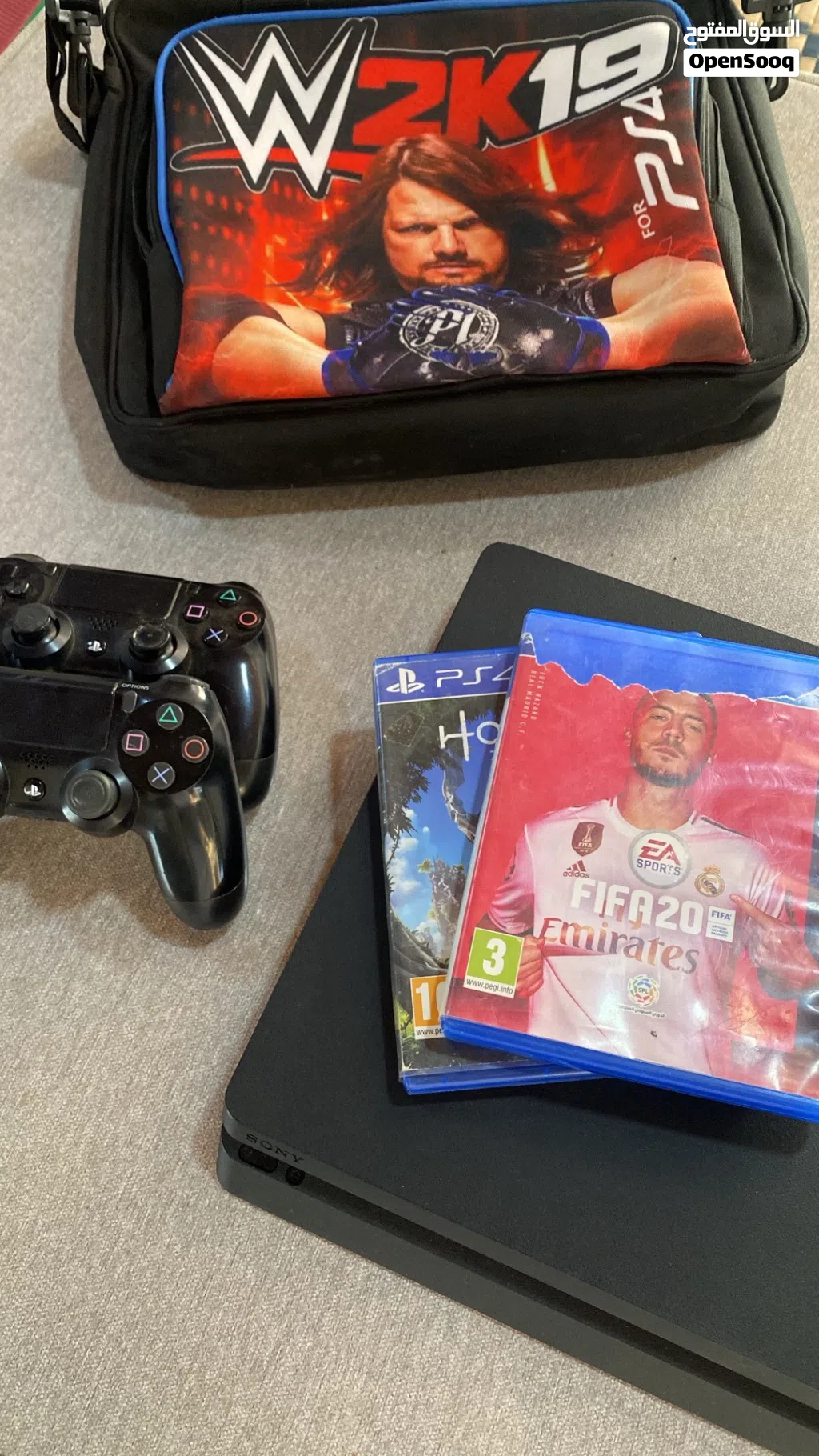 condition excellent in Slim Ps4 / بلا ستيشن سليم بحالة ممتازة