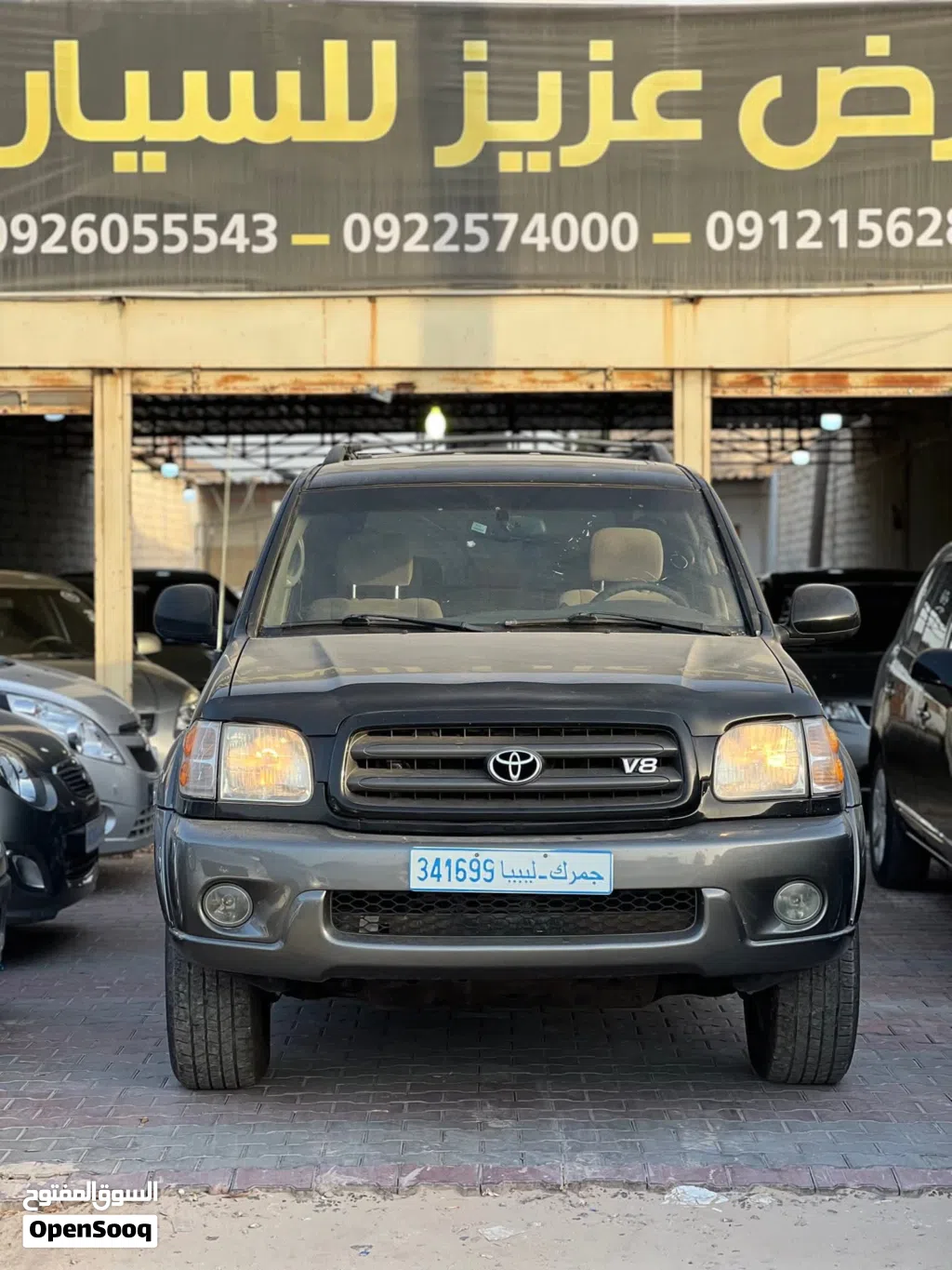 تويوتا سيكويا SR 5