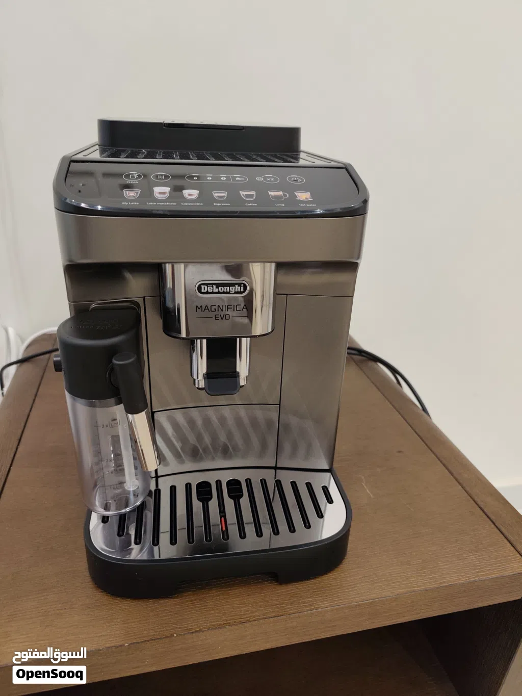 مكينة قهوة اوتماتيكية من ديلونجي Delonghi automatic coffee machine