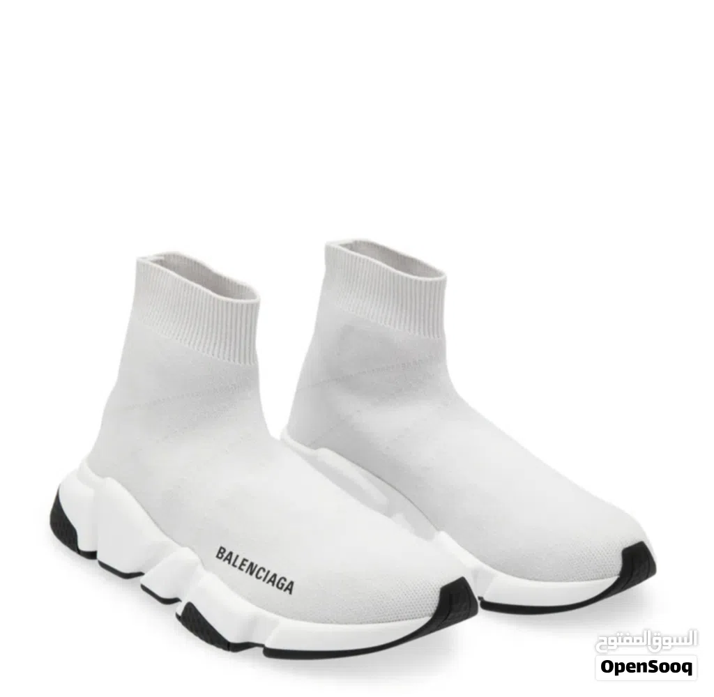 حذاء BALENCIAGA بحاله ممتازه مقاس 38