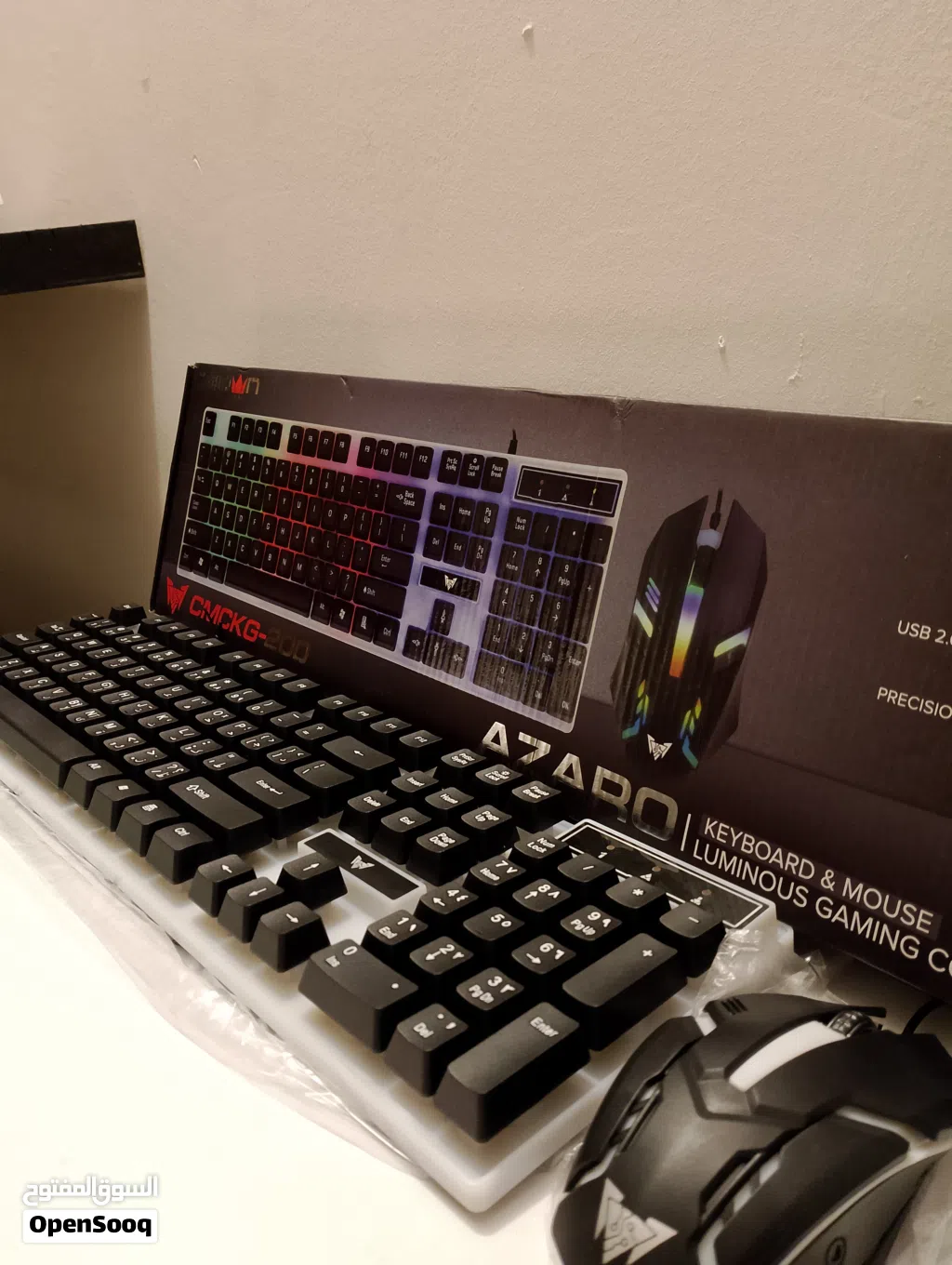 كيبورد وماوس ألعاب CMCKG-200 RGB إضاءة RGB ملونة وجذابة كيبورد كامل مع لوحة أرقام (104 أز