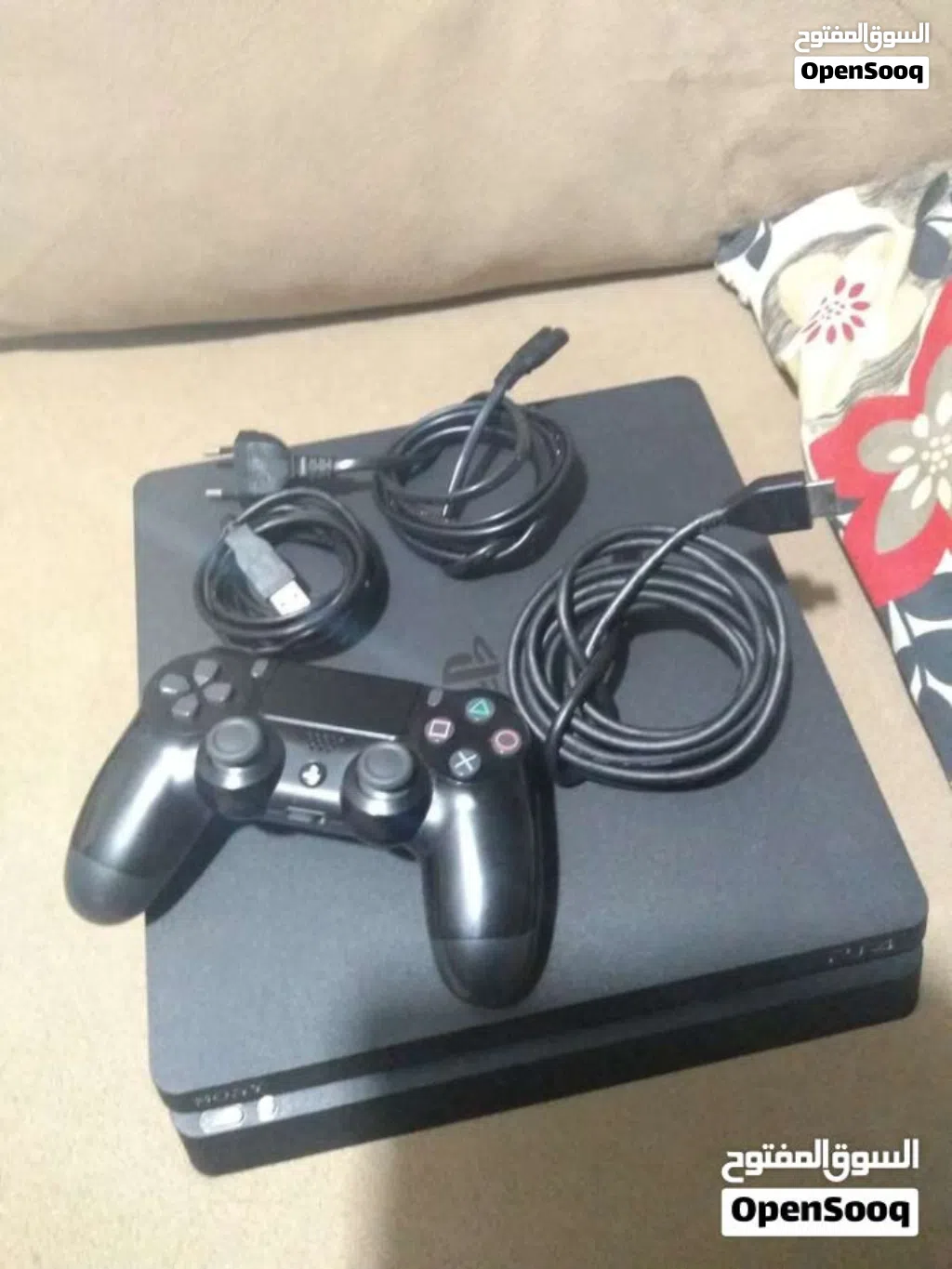 بلايستيشن 4 مستعمل مع في ار للبلايستيشن ps4 ps vr اقرأ الوصف