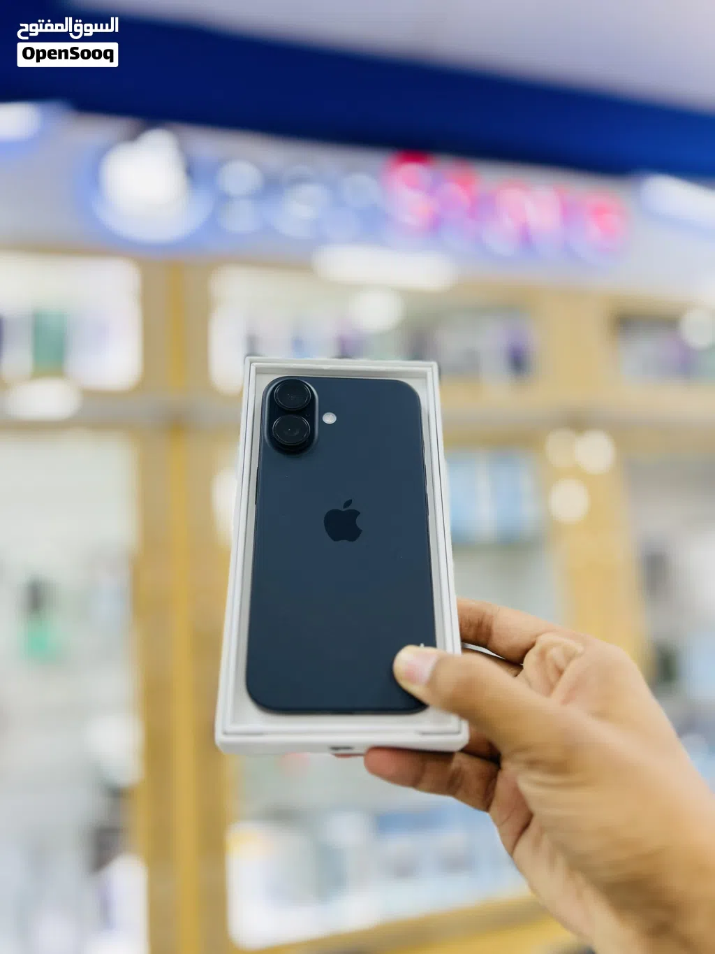 Iphone 16 128gb black 100% apple warranty 11-2026