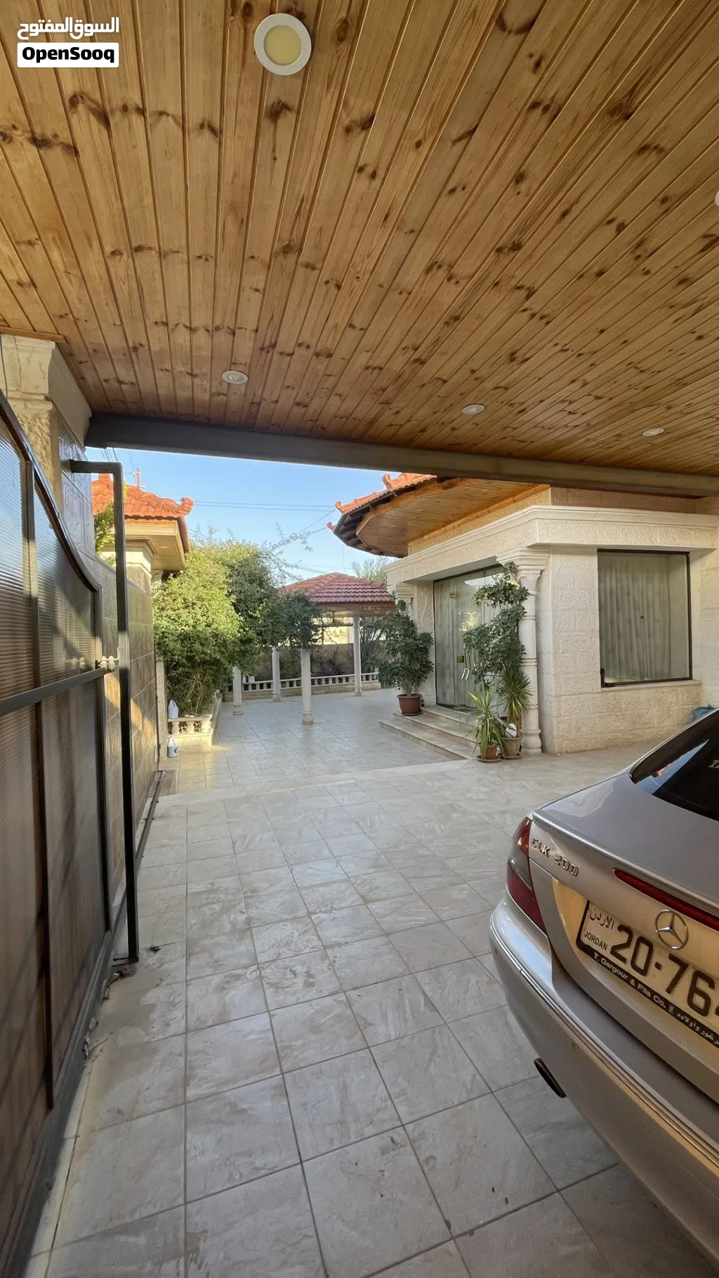 فيلا في الزرقاء بسعر مغرييي للتواصل على الرقم بالإعلان تحت الرقم في هذاالتطبيق مفصول وشكراً لتعاونكم