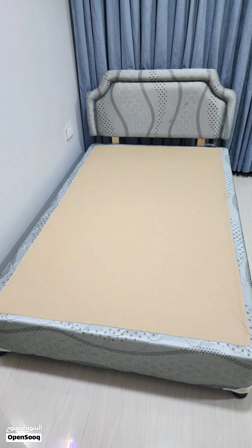 سرير شخص ونص