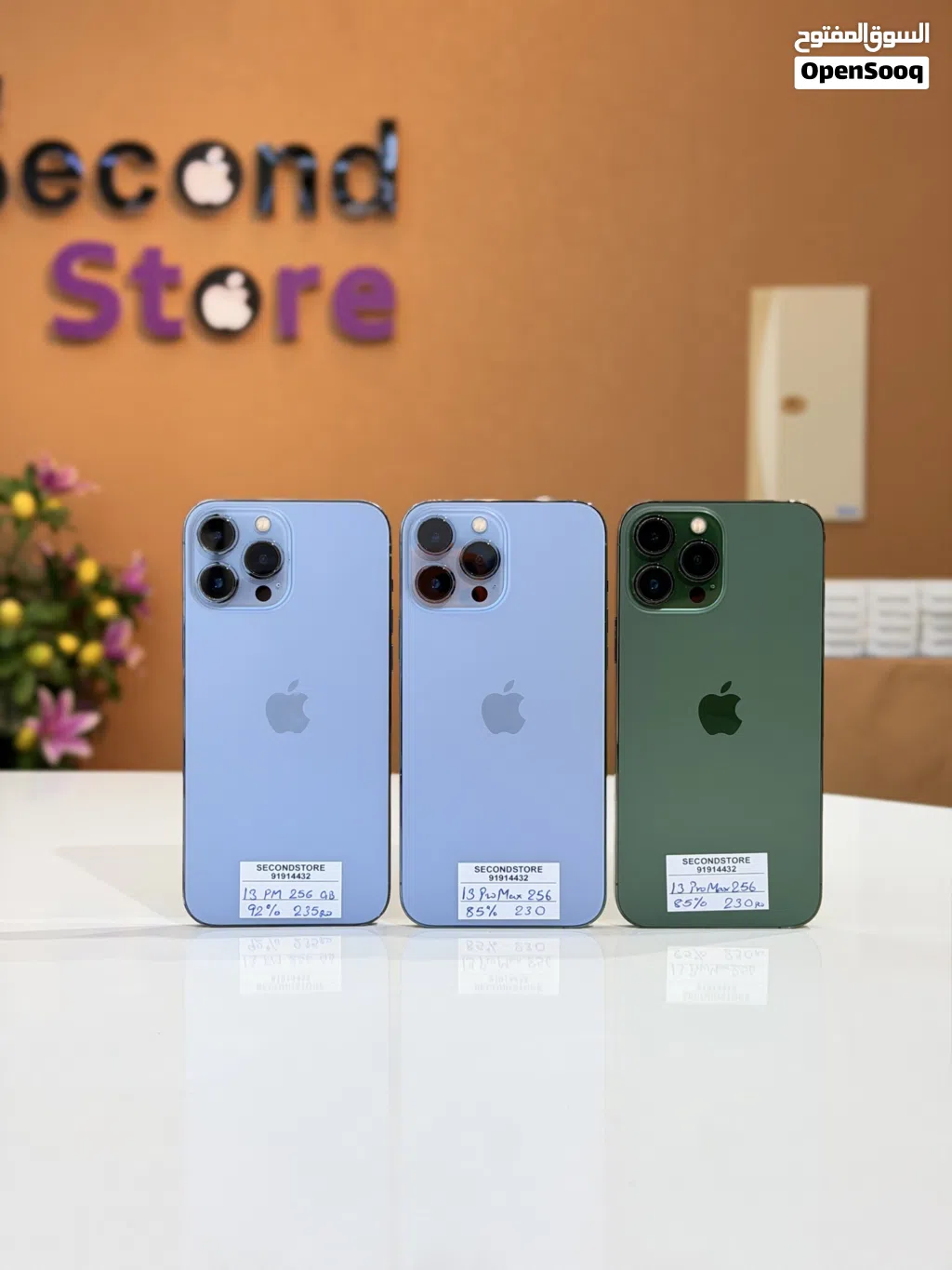 iPhone 13 Pro Max 256 GB in colors very good condition