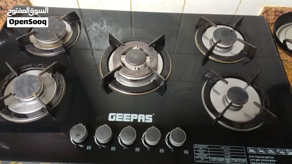 GEEPAS 5-Burner Glass Hob for Sale - Reliable & Used