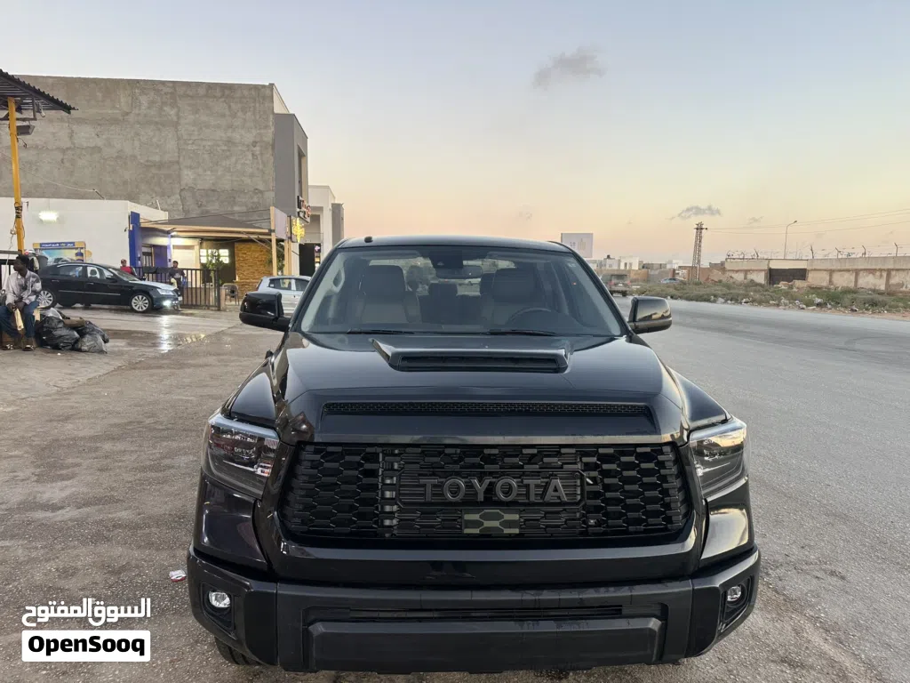تويوتا توندرا Base