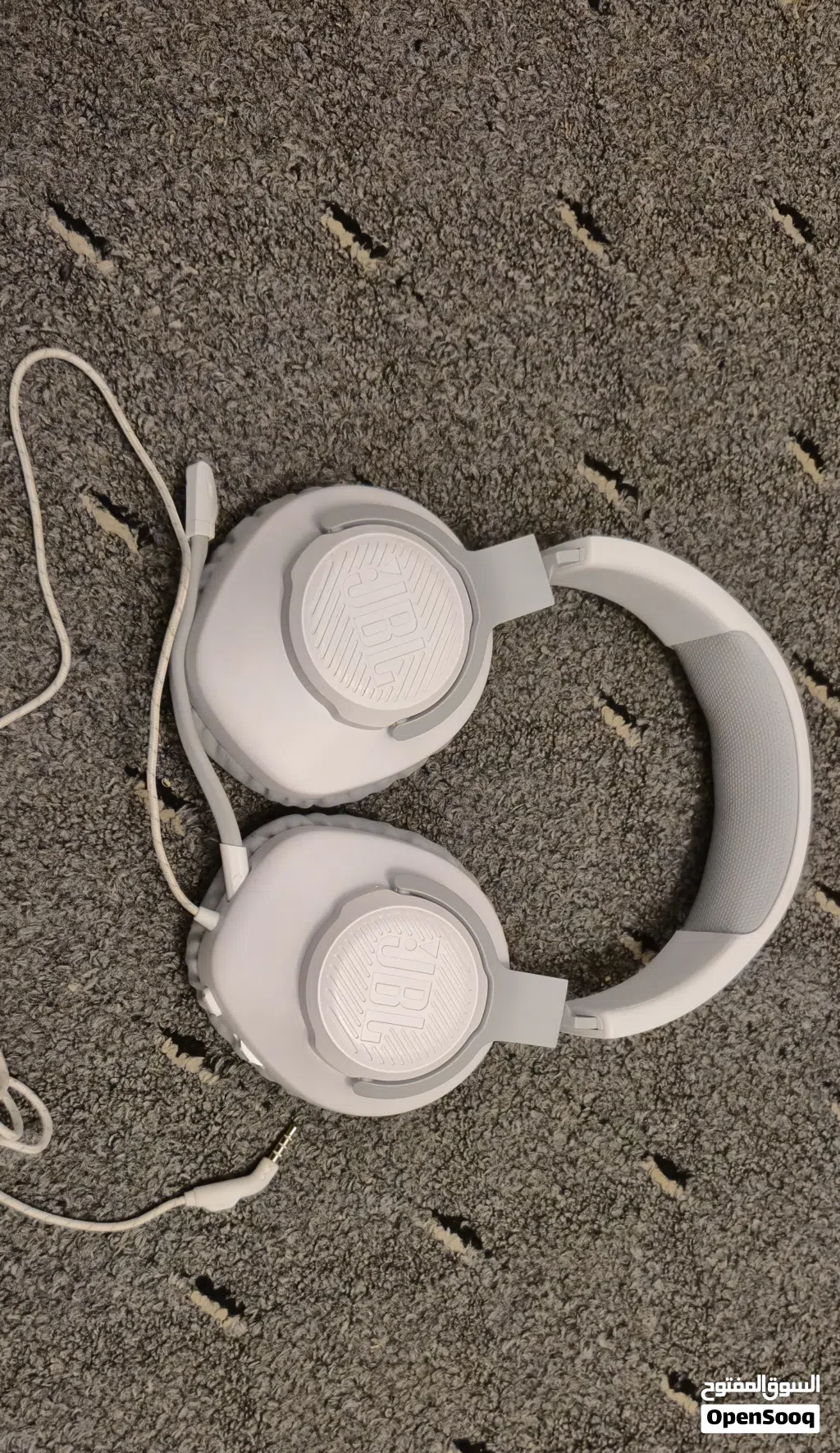 JBL Quantum 100 Gaming Headphones.