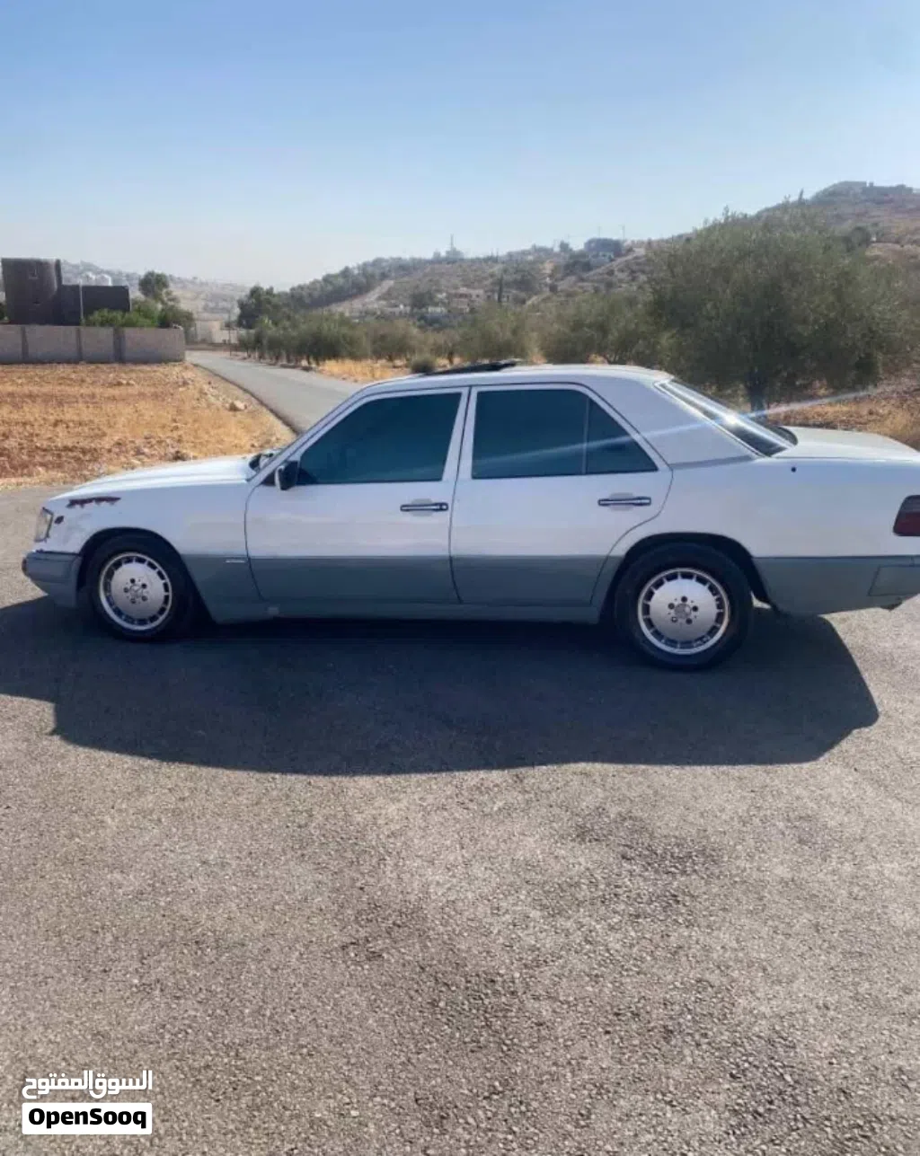 Mercedes Benz E-Class E 200