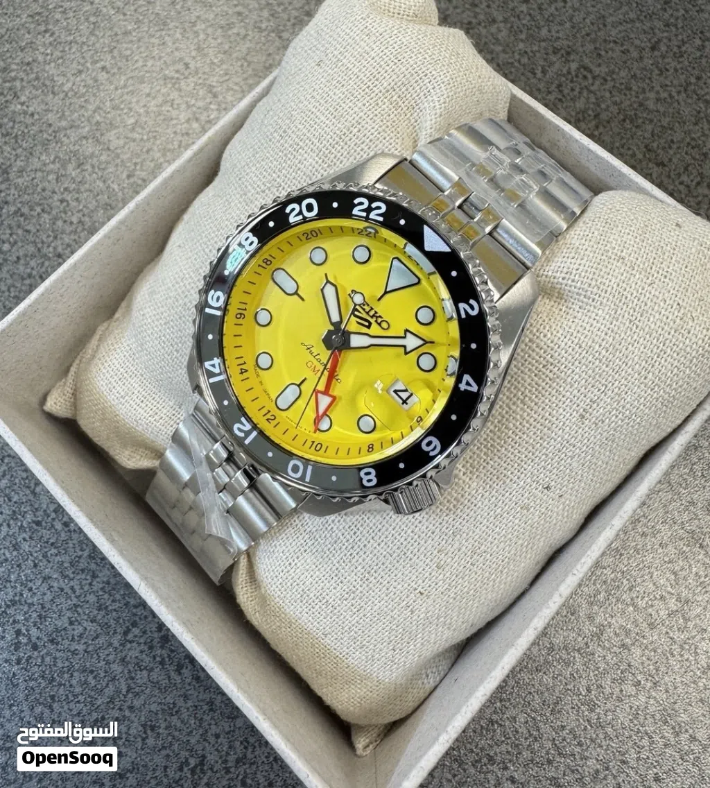 للبيع ساعة Seiko 5 GMT الأصلية