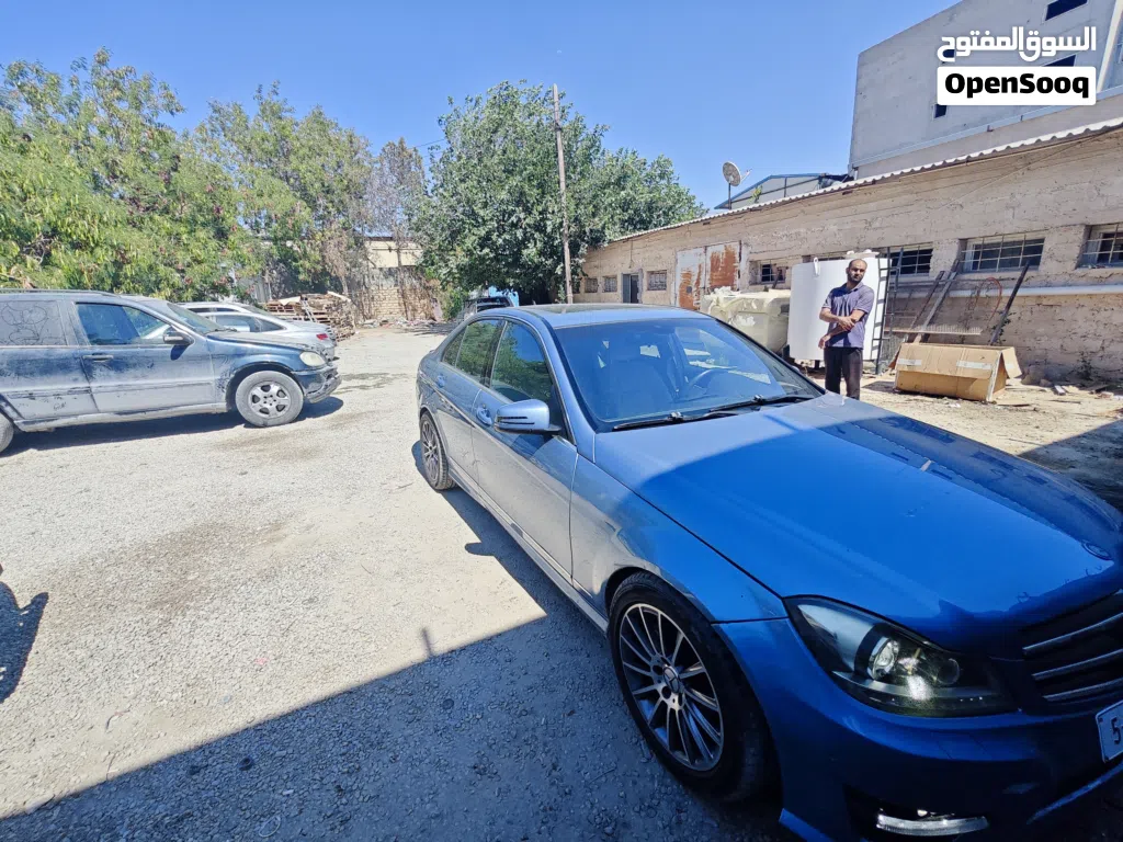 مرسيدس بنز الفئة-C C 300