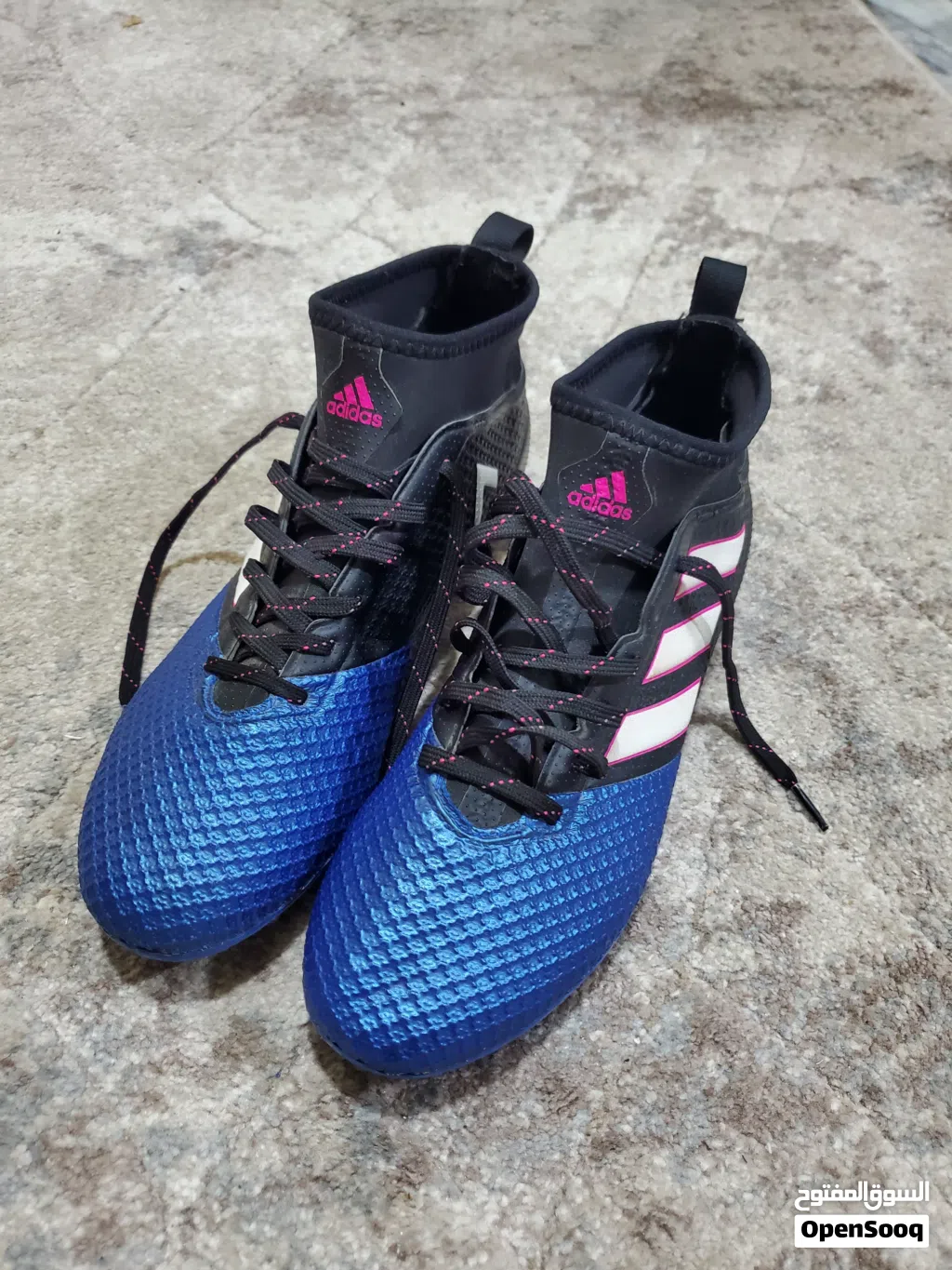 حذاء كرة قدم أديداس أصلي (Adidas Ace 17.3) شبه جديد للبيع