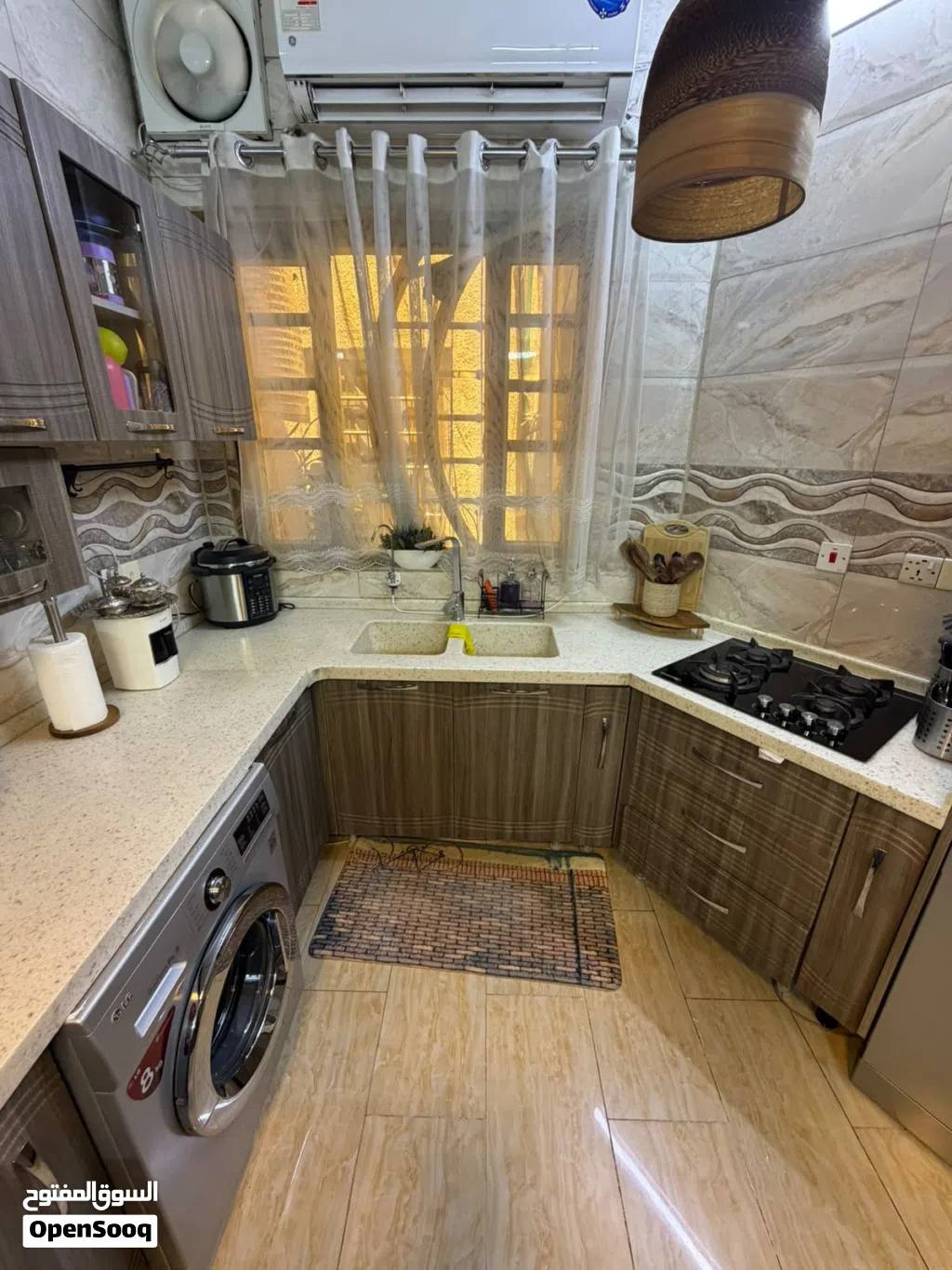 مطبخ مستعمل من شركه طراز المعروفه للبيع