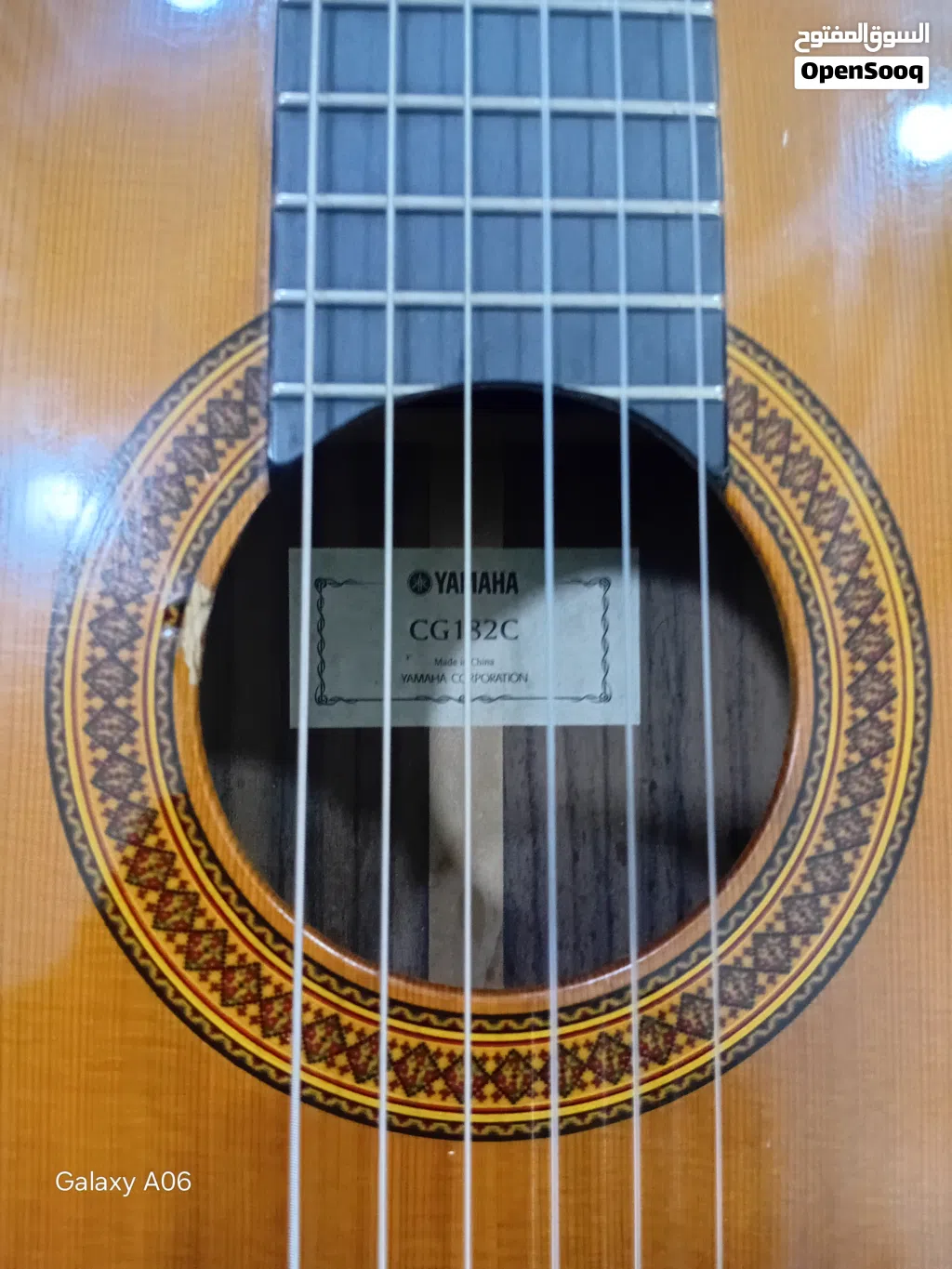 CG182C YAMAHA CLASSIC GUITRA