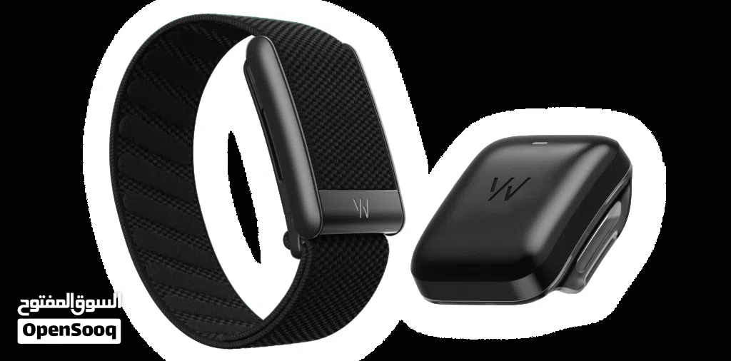 Upgrade your fitness and health tracking with the WHOOP 4.0 Onyx SuperKnit Band including Battery