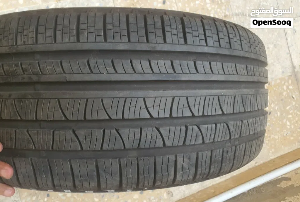 عندي 2 كفرات خلفيه اخت الجديده لم تستخدم نوع بريللي إيطالي 21 55 275 تركب فجيب رانج