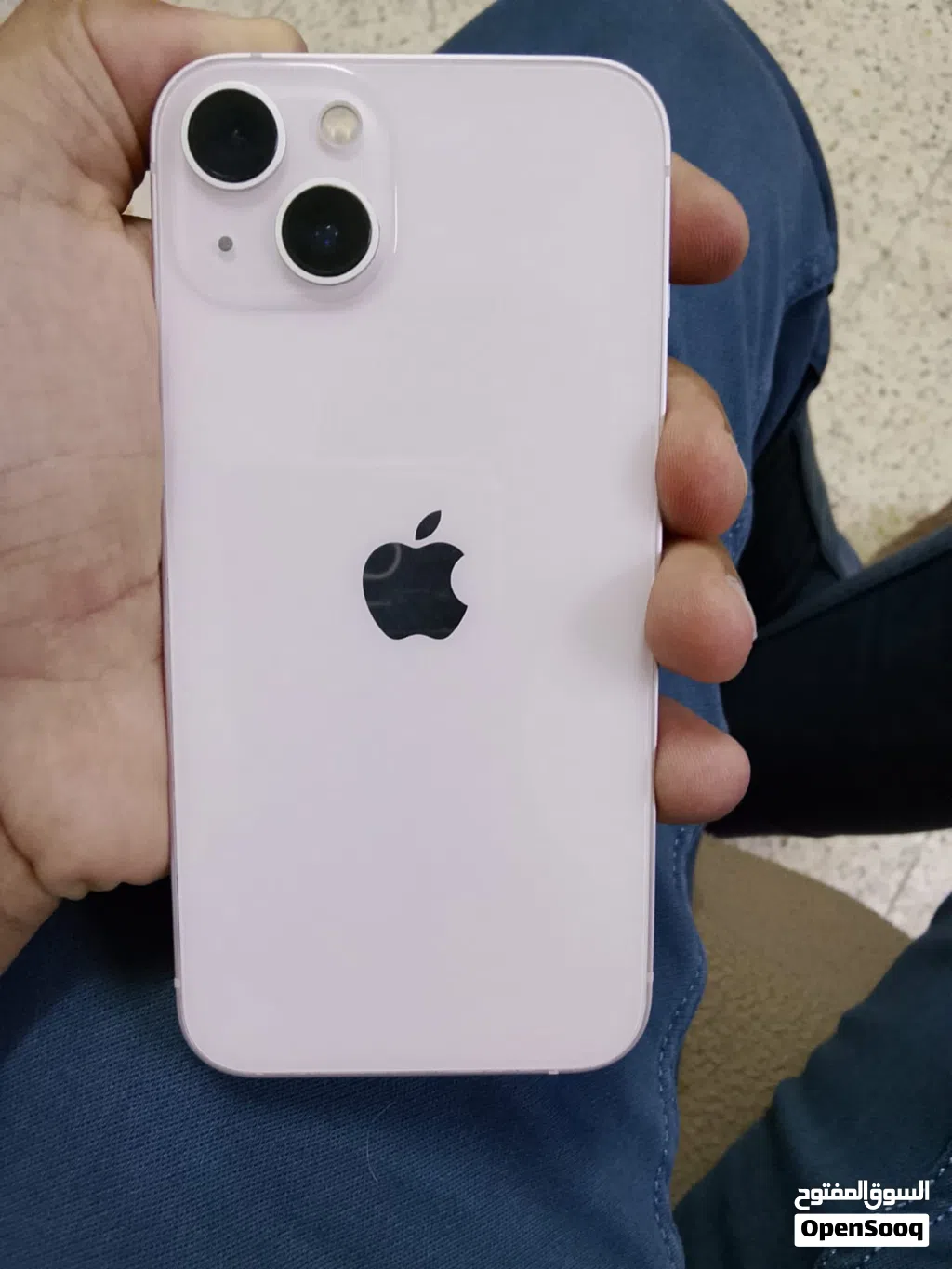 للبيع 13iPhone العادي