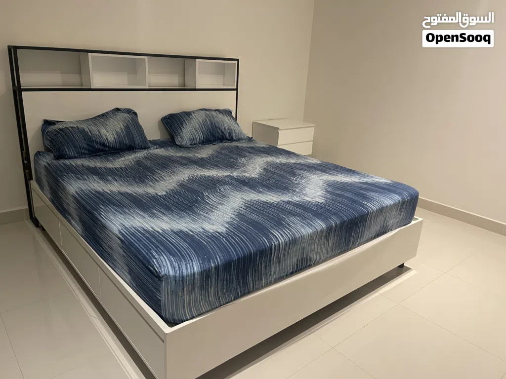 Glossy White Bedroom Set (Size: 2m x 1.80m) - Smart Storage!