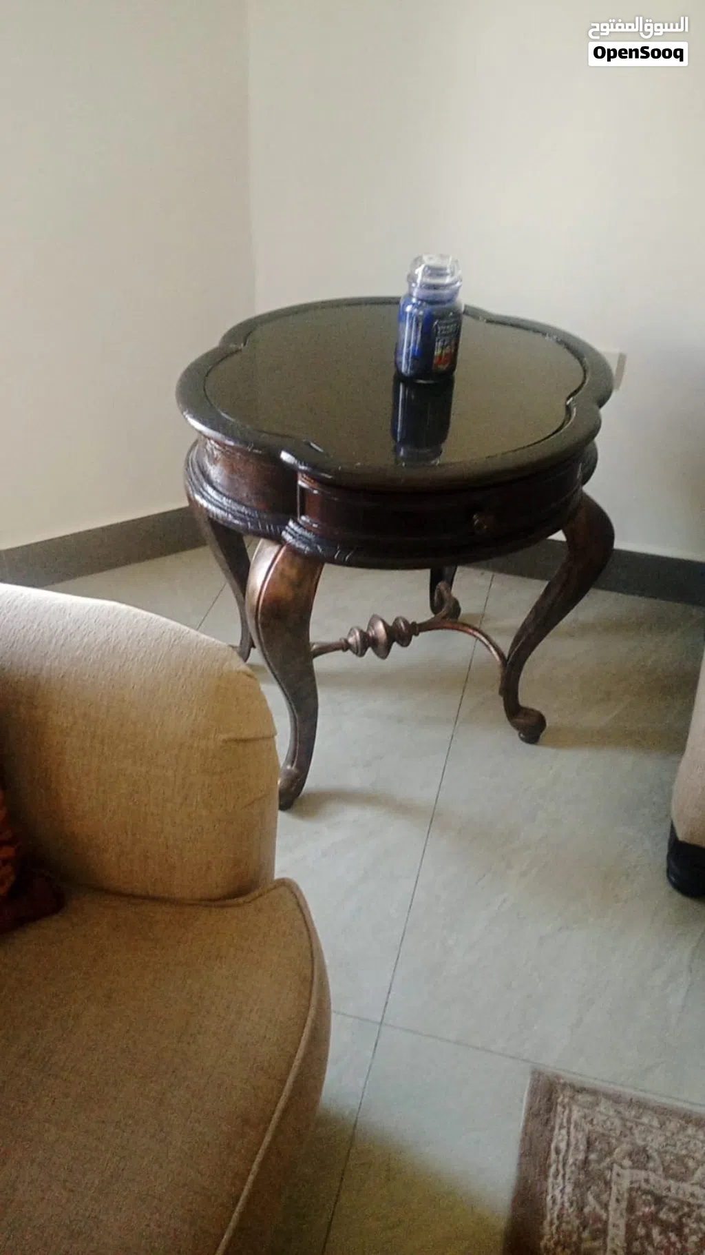 طاولة سفر وطاوله وسط للبيع