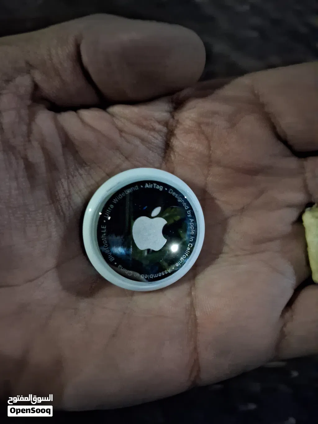 للبيع قطعة Apple AirTag أصلية، القطعة نظيفة جداً وبحالة ممتازة ومش مربوطه ع اي جهاز للجادين فقط