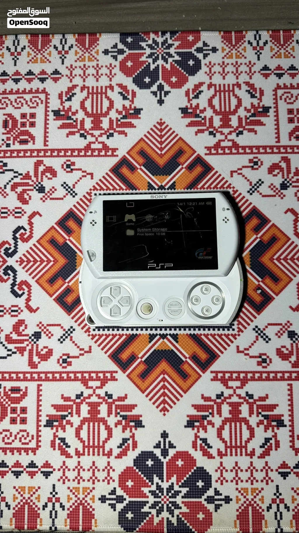 PSP go 14gb fully loaded with games