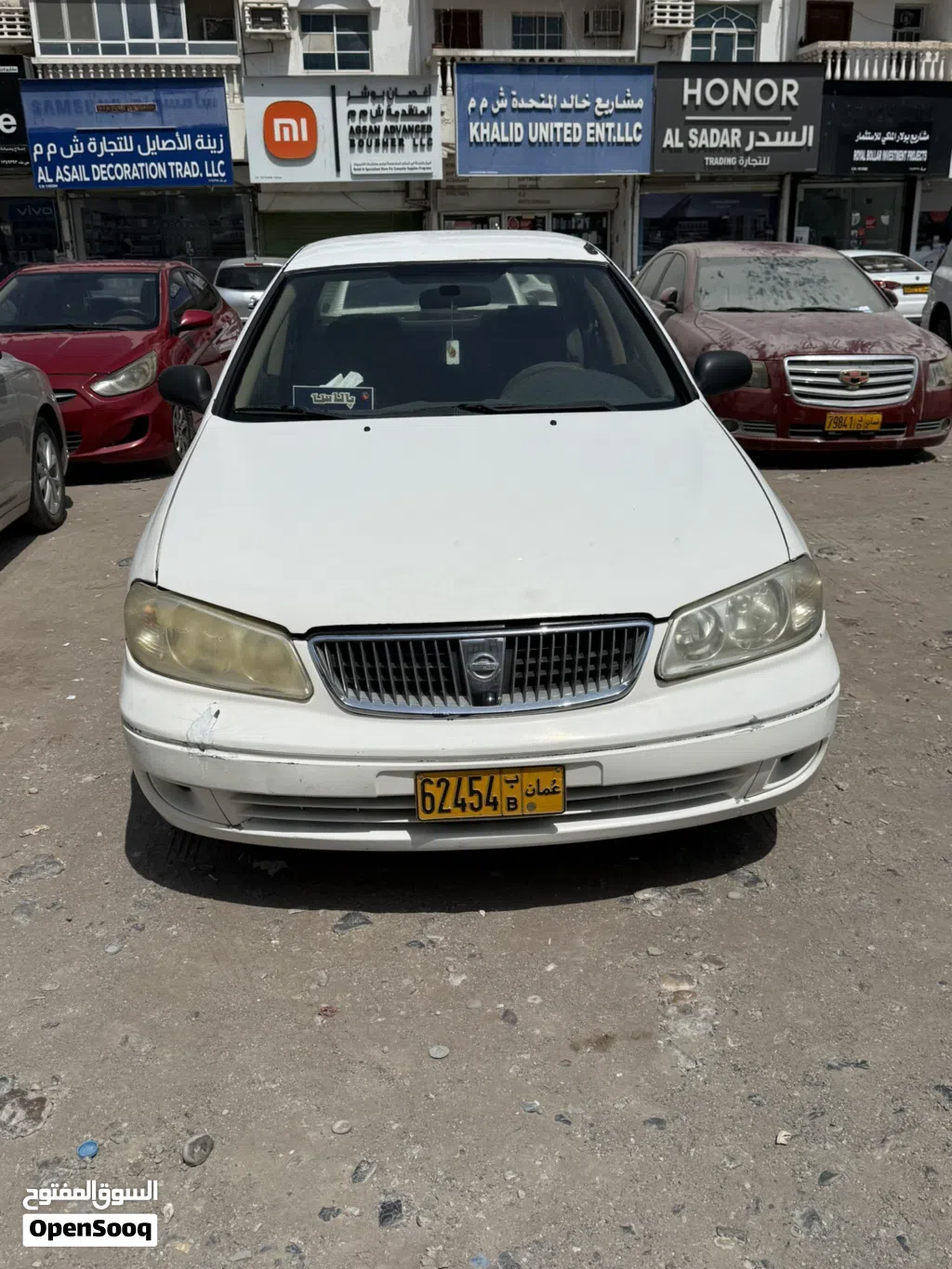 نيسان صني Standard