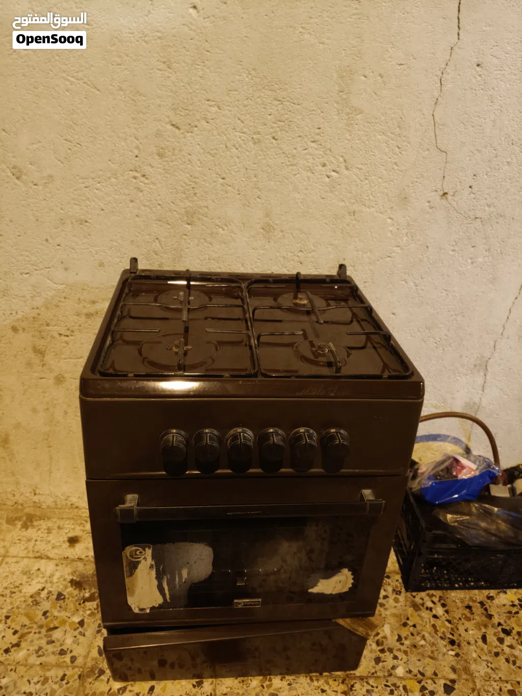 طباخ للبيع ام اربع عيون وسط