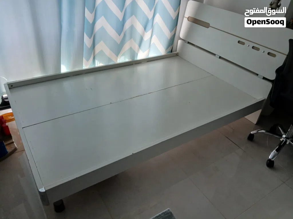 “One-and-a-half size bed (120×200 cm)