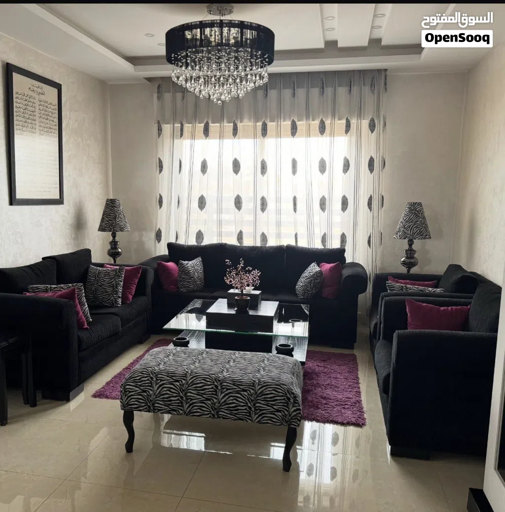 طقم كنب 7 مقاعد مستعمل استعمال قليل