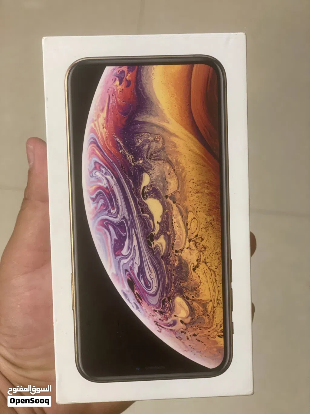 ايفون Xs بحاله ممتازه بطاريه 79 مع كرتونه