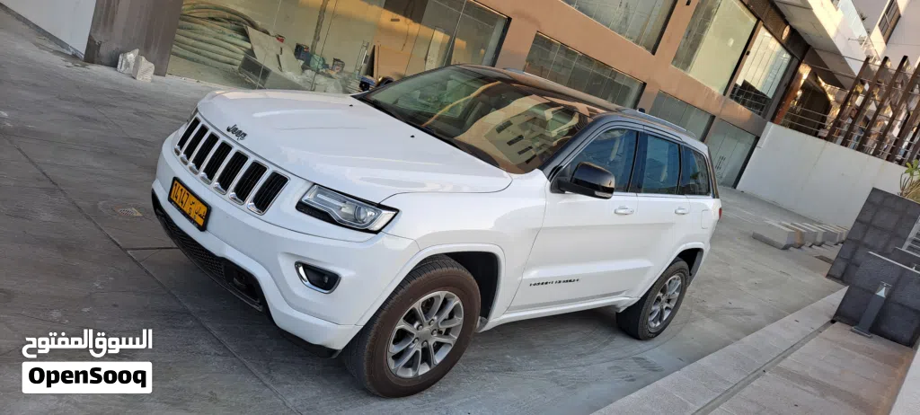 Jeep Grand Cherokee L Laredo X 4X2