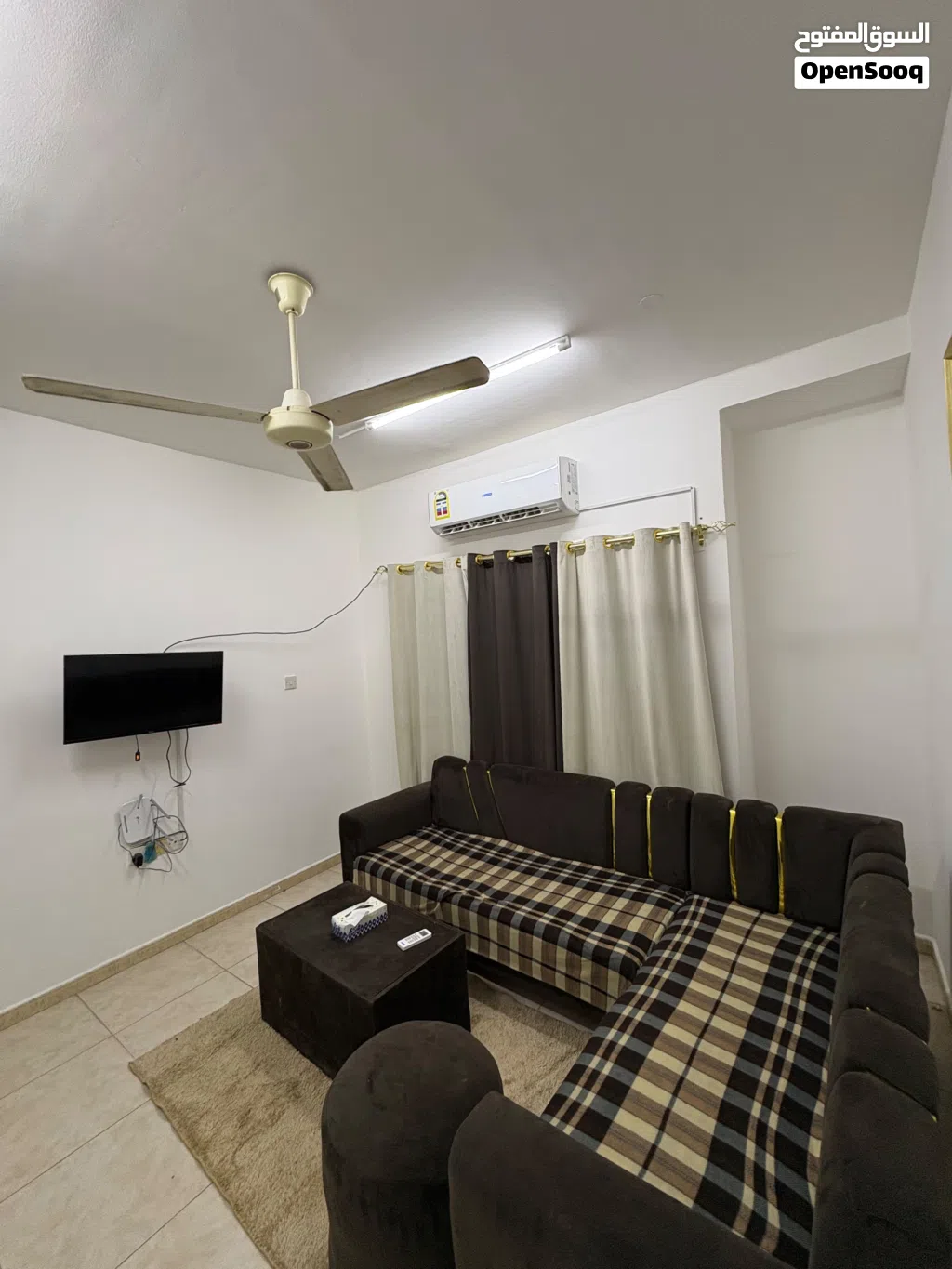 شقة ( 1BHK ) مفروشة بالكامل في منتصف منطقة الخوير خلف مستشفي بدر السماء وقرب فندق السفير الدولي