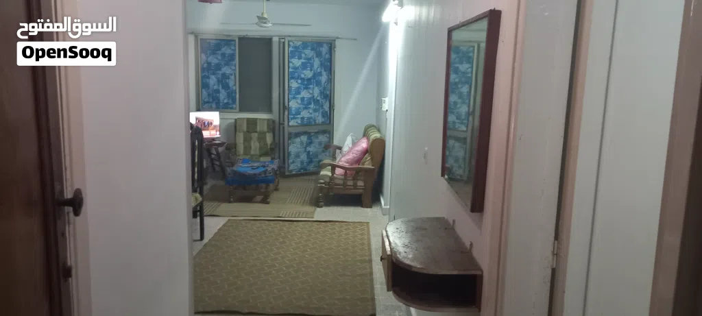 للبيع ف المعموره الشاطئء شقه سكنيه جدا
