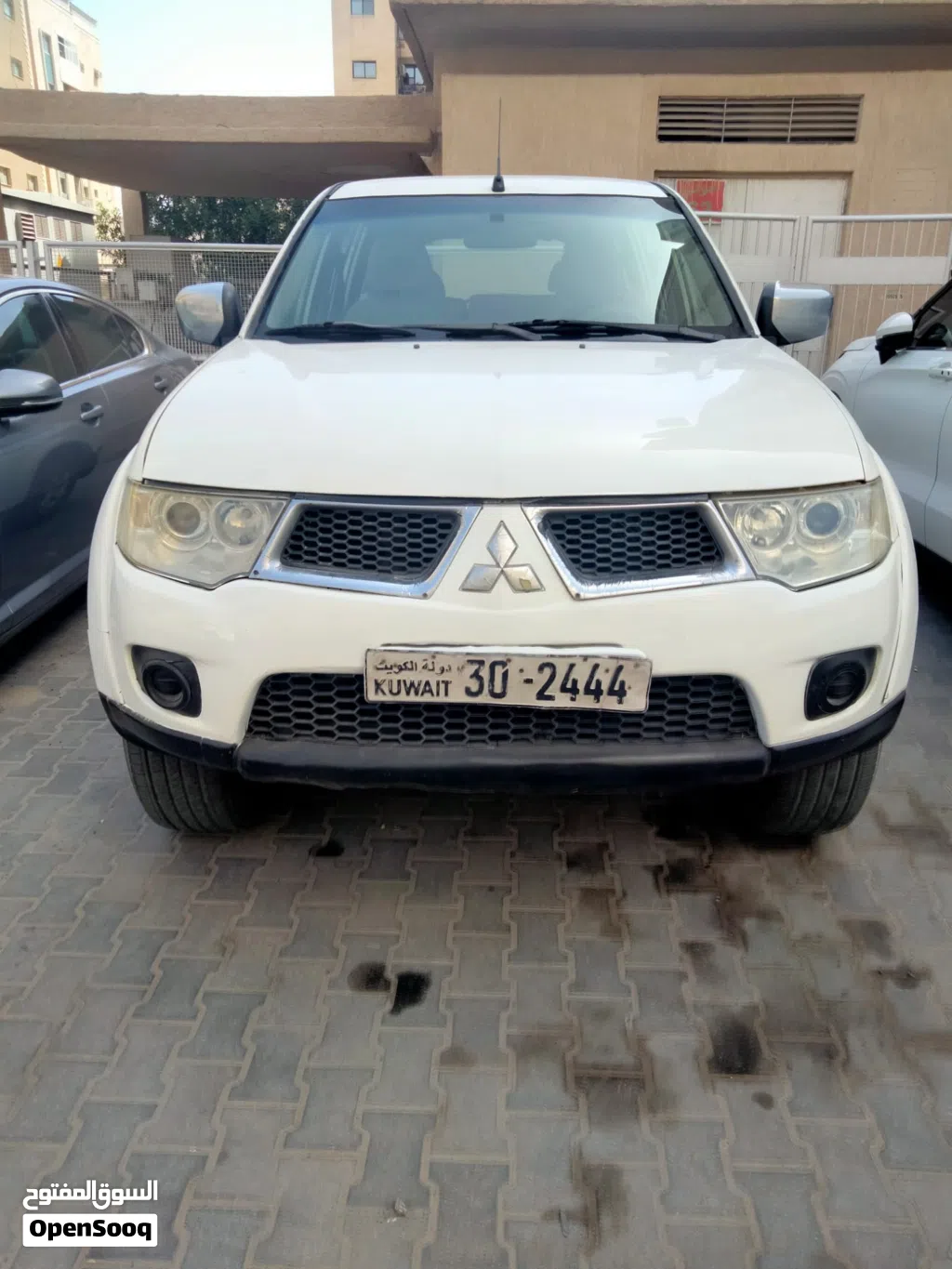 Mitsubishi Pajero Sport Midline