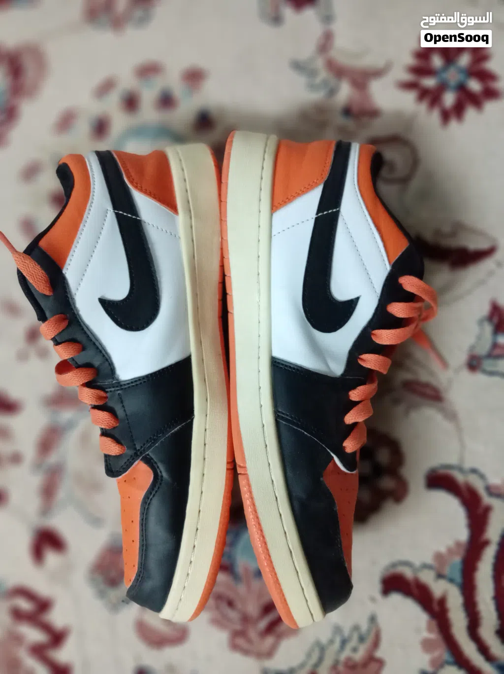 Nike air Jordan (black and orange mixed colors) size 43
