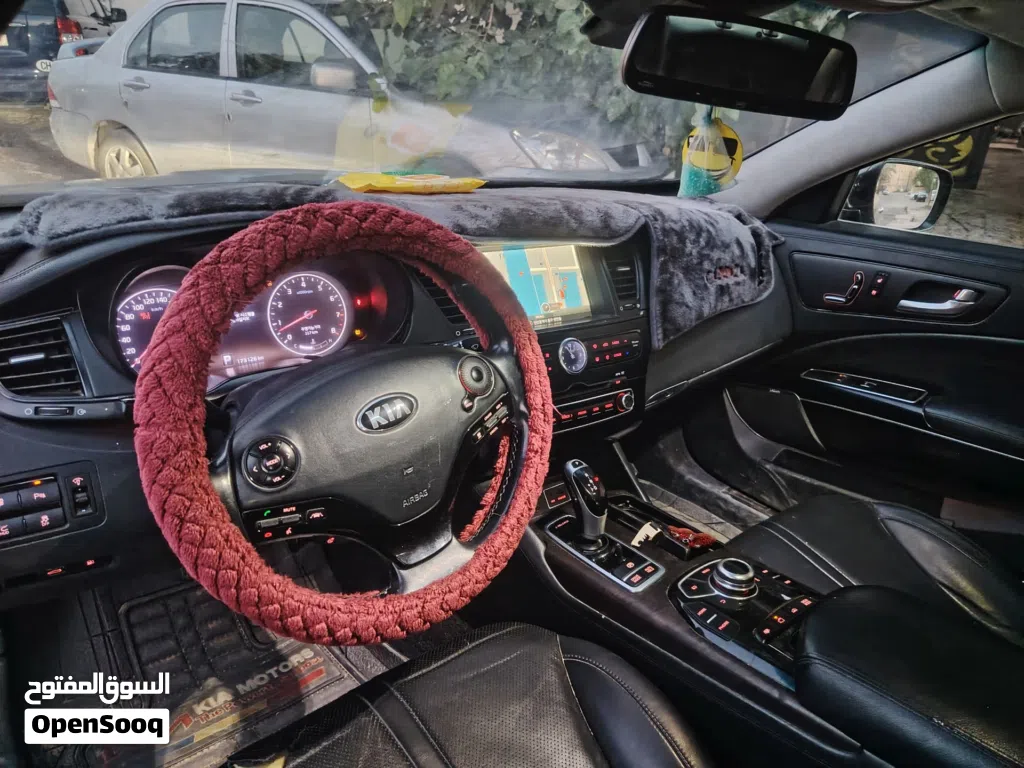 Kia Quoris VIP