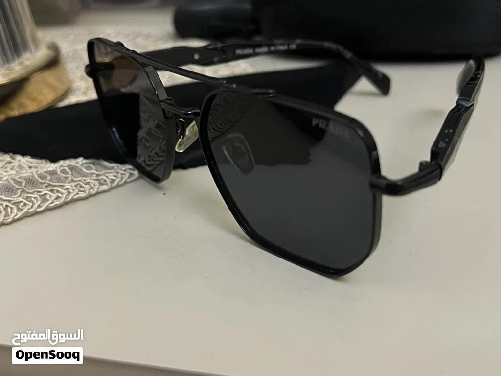 نظارة prada للبيع جديده