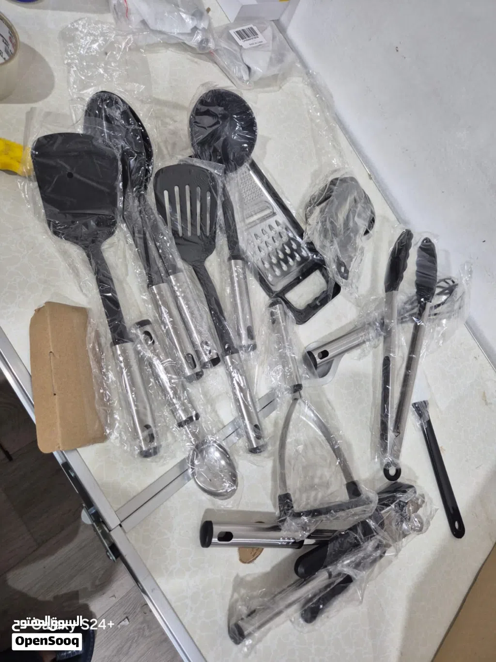 ادوات مطبخ 24 قطعه ب50 ريال